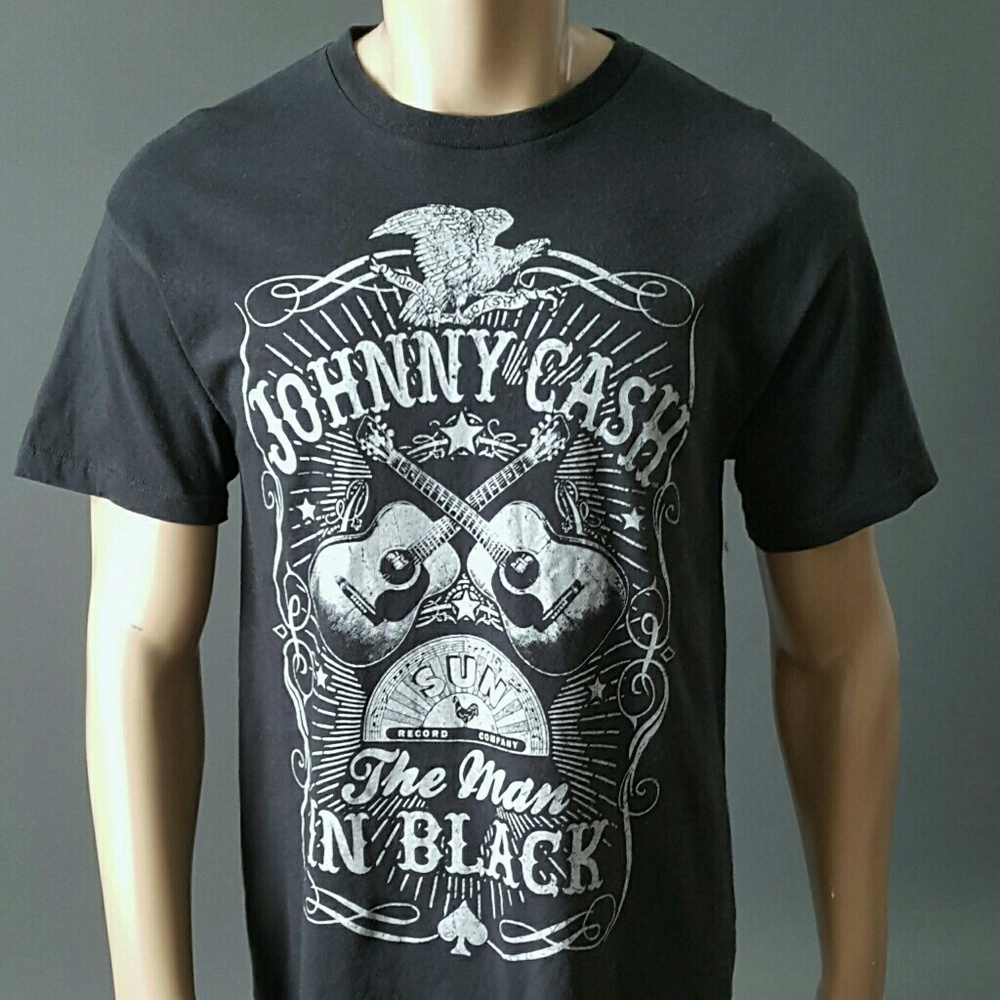 Johnny Cash Men's Black T-shirt sz. L